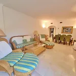 Apartmán Beachfront 2 Bd & Private Garden