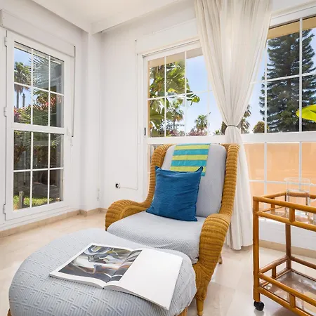 شقة Beachfront 2 Bd & Private Garden