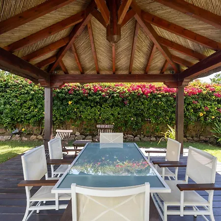 شقة Beachfront 2 Bd & Private Garden *