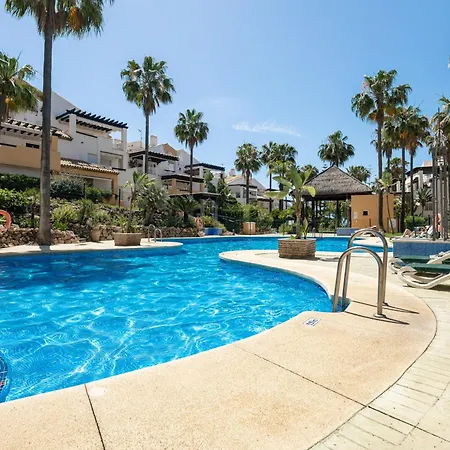 شقة Beachfront 2 Bd & Private Garden ماربيا