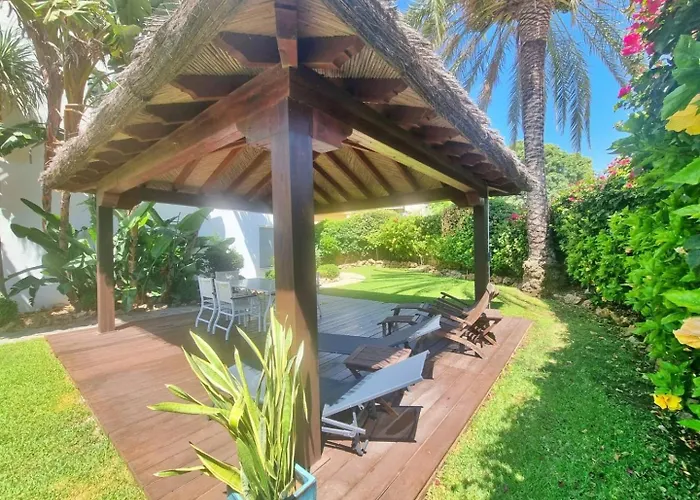 Apartman Beachfront 2 Bd & Private Garden Marbella