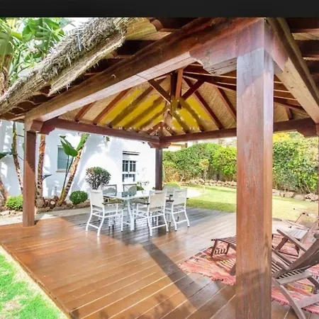 Beachfront 2 Bd & Private Garden * マルベーリャ